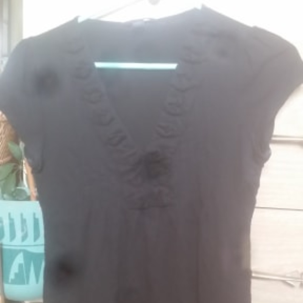 v-Neck Black Top w/ Ruffle Details